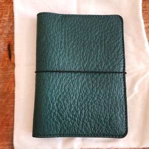 Chic Sparrow Cascade Folio Moss B6